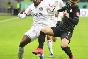 好博体育官网-重磅！国际比赛日摩纳哥调整名单以备法甲费耶诺德围绕德国杯调整名单，巴塞罗那今晨迎来里程碑的简单介绍